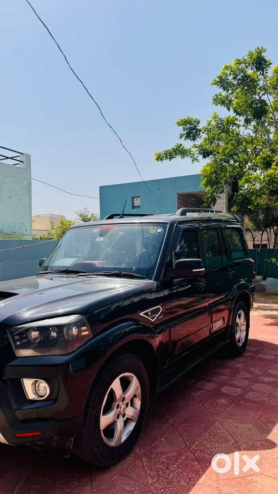 Mahindra Diesel Car 2022