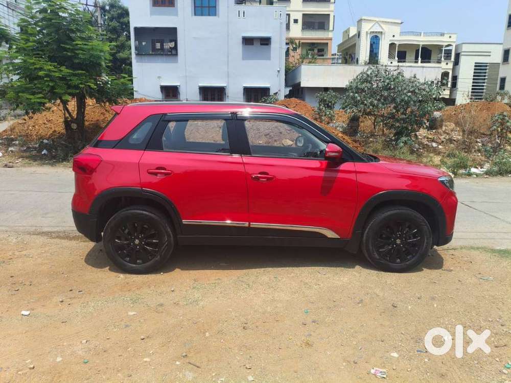 Maruti Suzuki Brezza 1.5 Zxi Smart Hybrid, 2022, Petrol