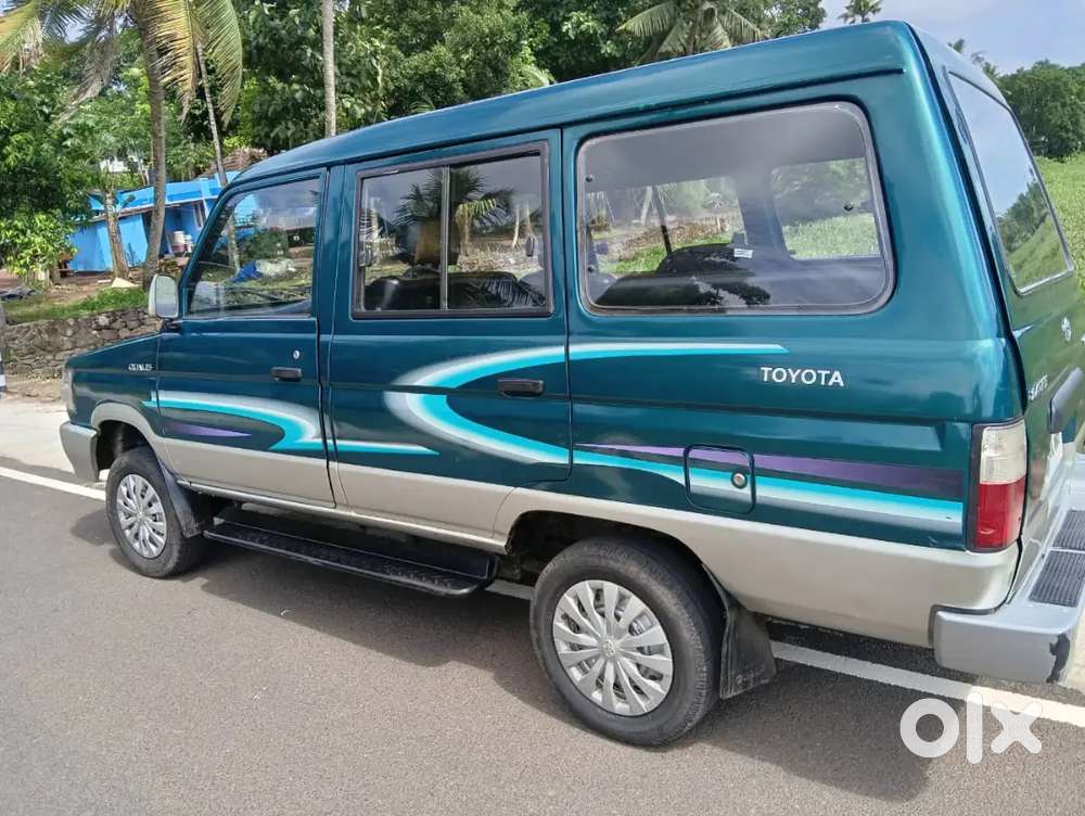 Toyota Qualis 2.4 D Fs 2001