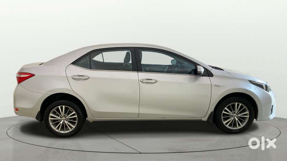 Toyota Corolla Altis 2013-2017 Vl At, 2015, Petrol