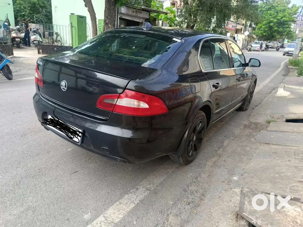 Skoda Superb Elegance 2012