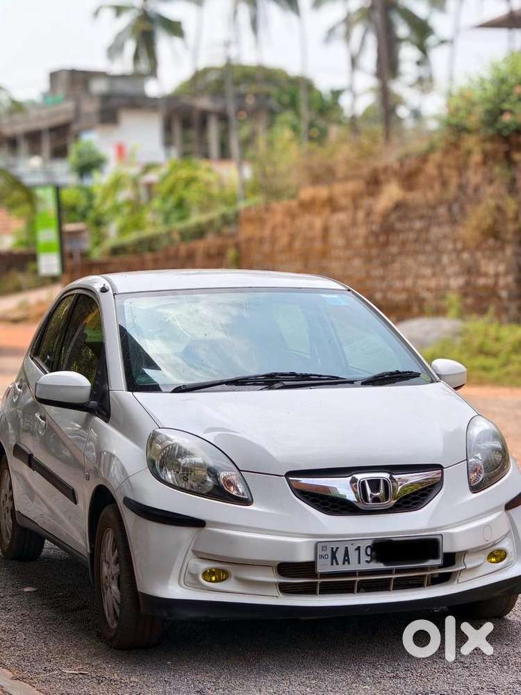 Honda Brio 2014 Petrol 28000 Km Driven