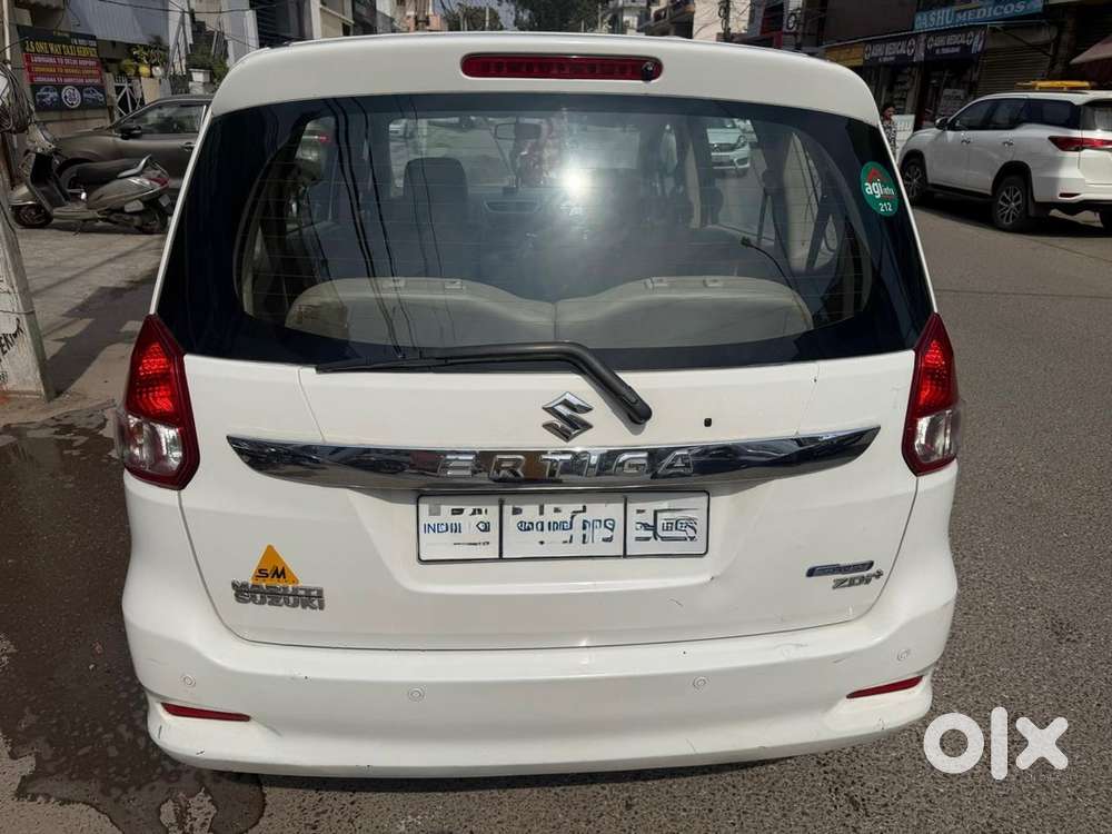 Maruti Suzuki Ertiga 2016 Diesel 97800 Km Driven