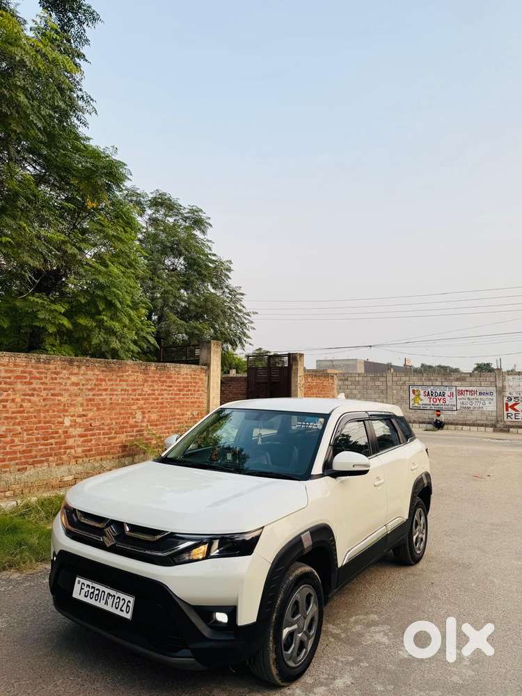 Maruti Suzuki Brezza 1.5 Lxi Smart Hybrid, 2025, Petrol