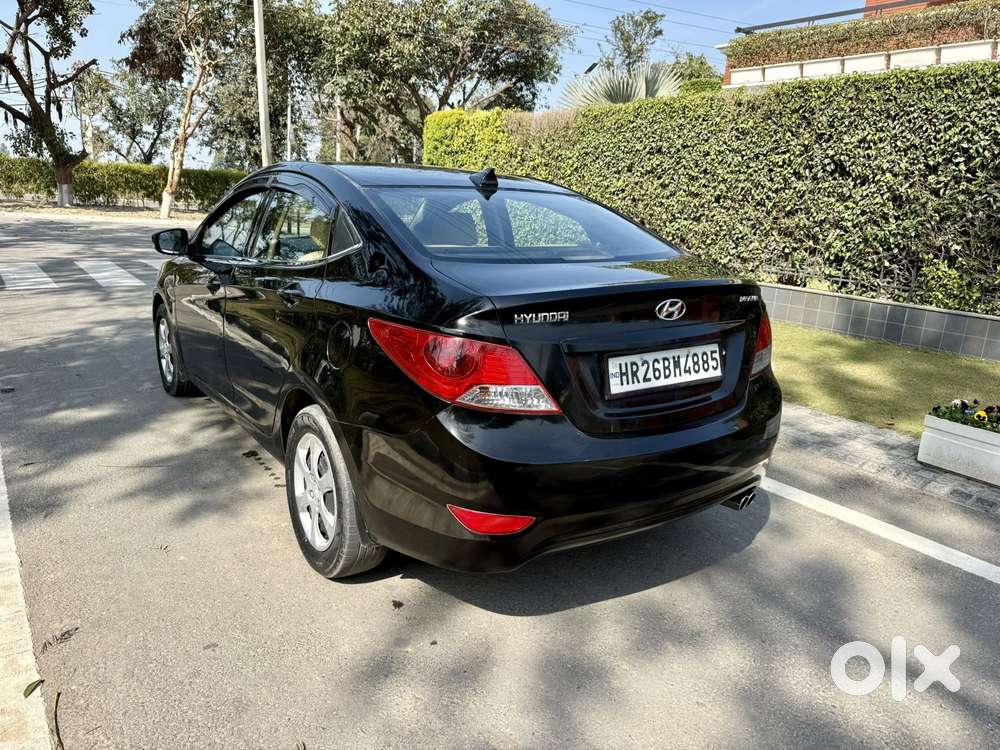 Hyundai Fluidic Verna