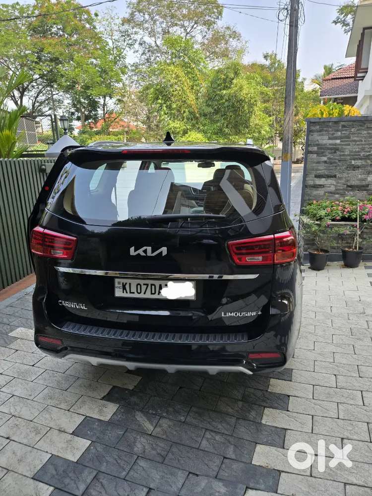 Kia Carnival 2023 Diesel 
Immaculate Condition