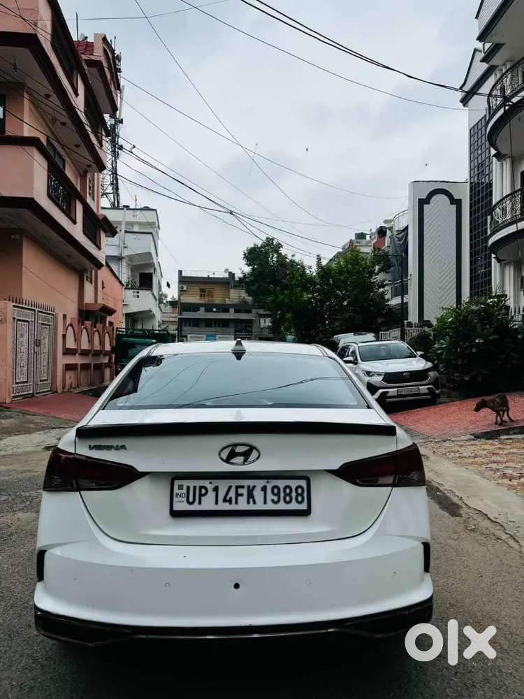 Hyundai Verna 2023 Petrol 69000 Km Driven