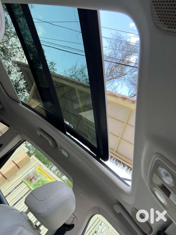 Mahindra Xuv700 2.2 Ax 7 Diesel At Luxury Pack Str Awd, 2022, Diesel