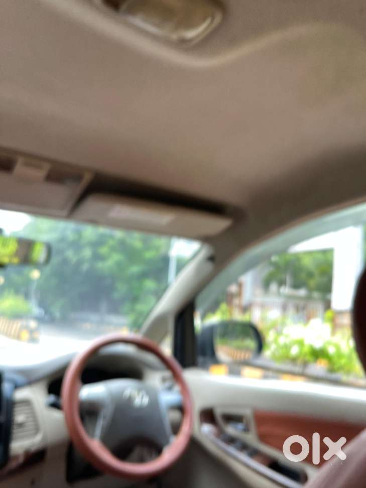 Toyota Innova 2.5 Vx 8 Seater Bs Iv, 2012, Diesel