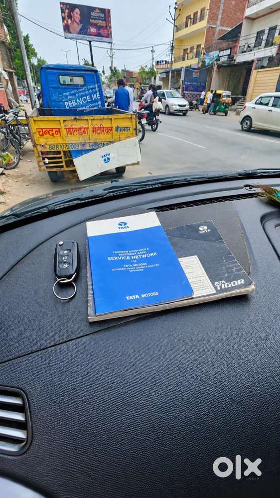 Tata Tigor Petrol 2019