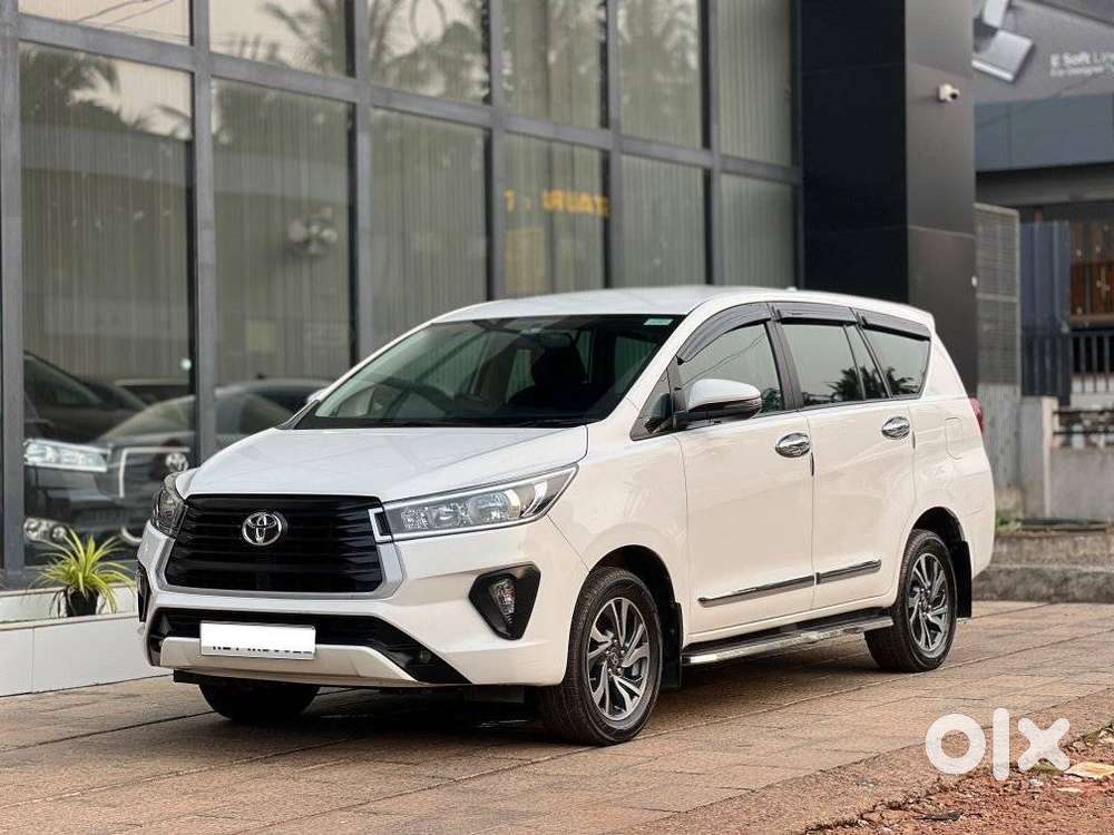 Toyota Innova Crysta 2.4 G Mt 7 Str, 2022, Diesel