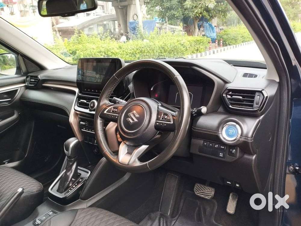Maruti Suzuki Grand Vitara 1.5 Alpha Plus Intelligent Hybrid Ecvt, 2..