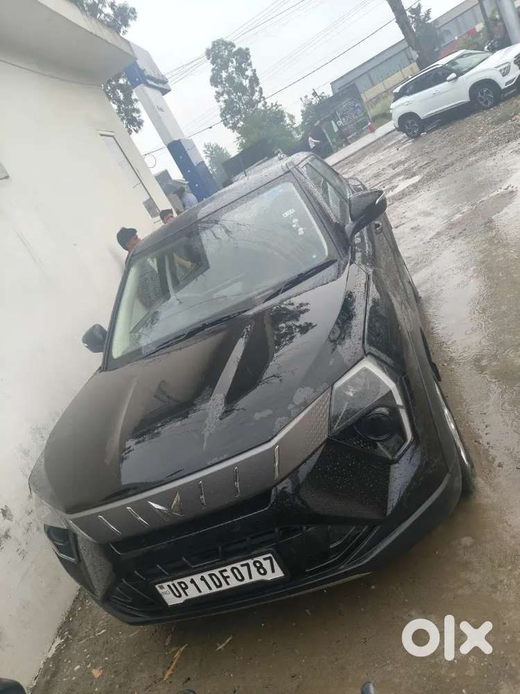 Mahindra Xuv 3xo Revex M O With Sunroof Petrol 2026