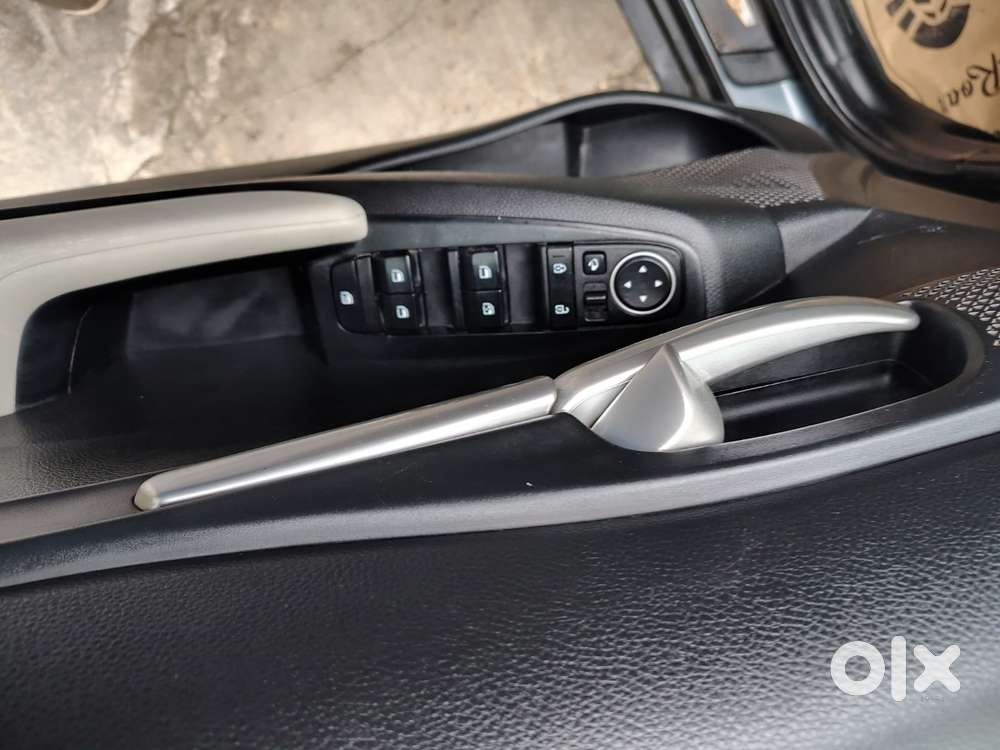 Kia Seltos 1.5 Htx+ Mt Dual Tone Imt, 2022, Petrol