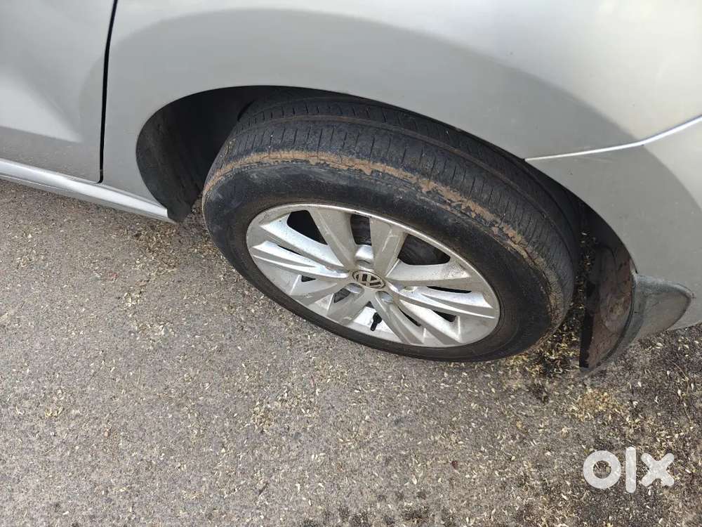 Volkswagen Polo 2014 Petrol 75028 Km Driven