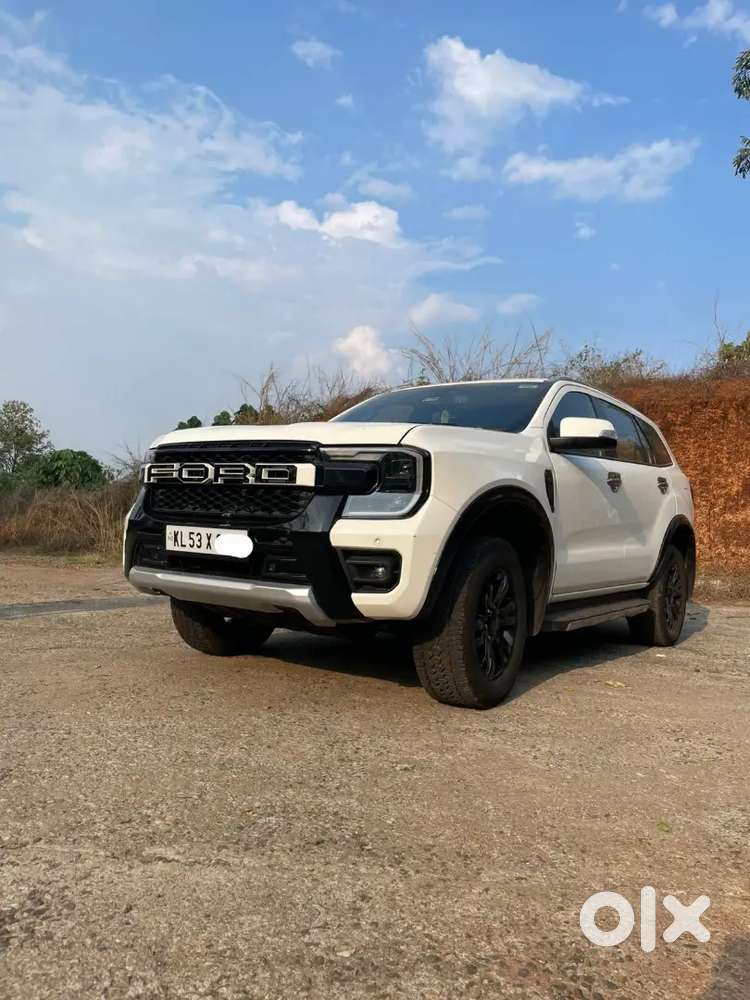 Ford Endeavour 3,2 Titanium At 4x4  2nd Owner