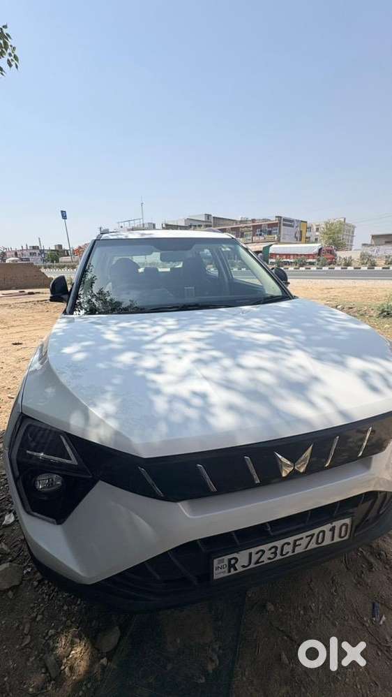 Mahindra Xuv 3xo 2024 Diesel Well Maintained