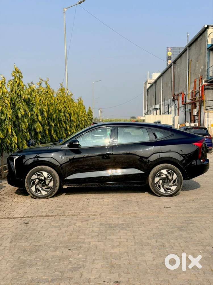 Mahindra Xev 9e 2025 Electric 9900 Km Driven