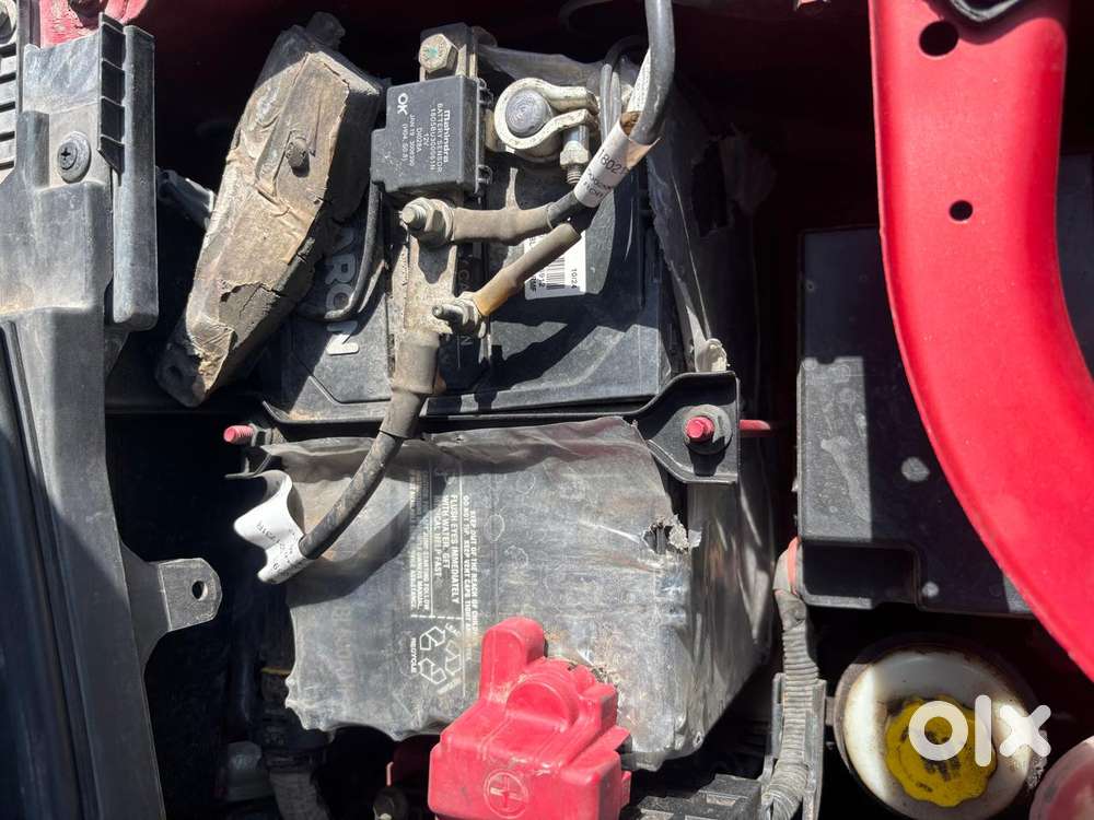 Mahindra Tuv 300 T10 Dual Tone, 2019, Diesel