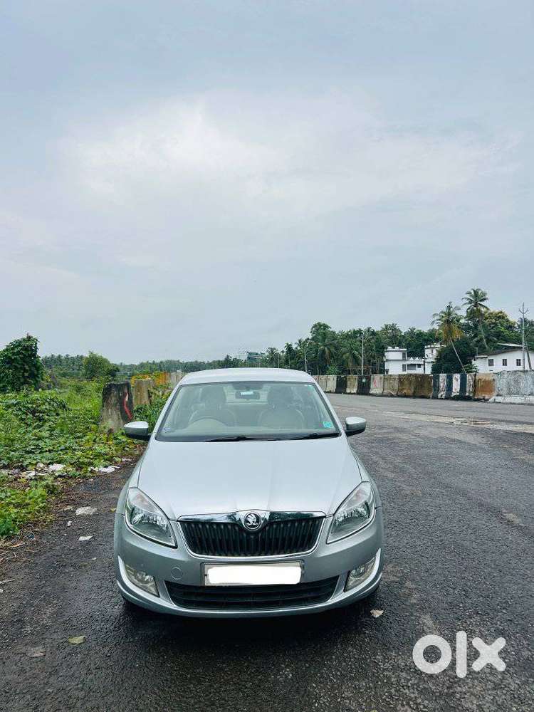 Skoda Rapid 1.6 Ambition Plus Tdi At, 2015, Diesel