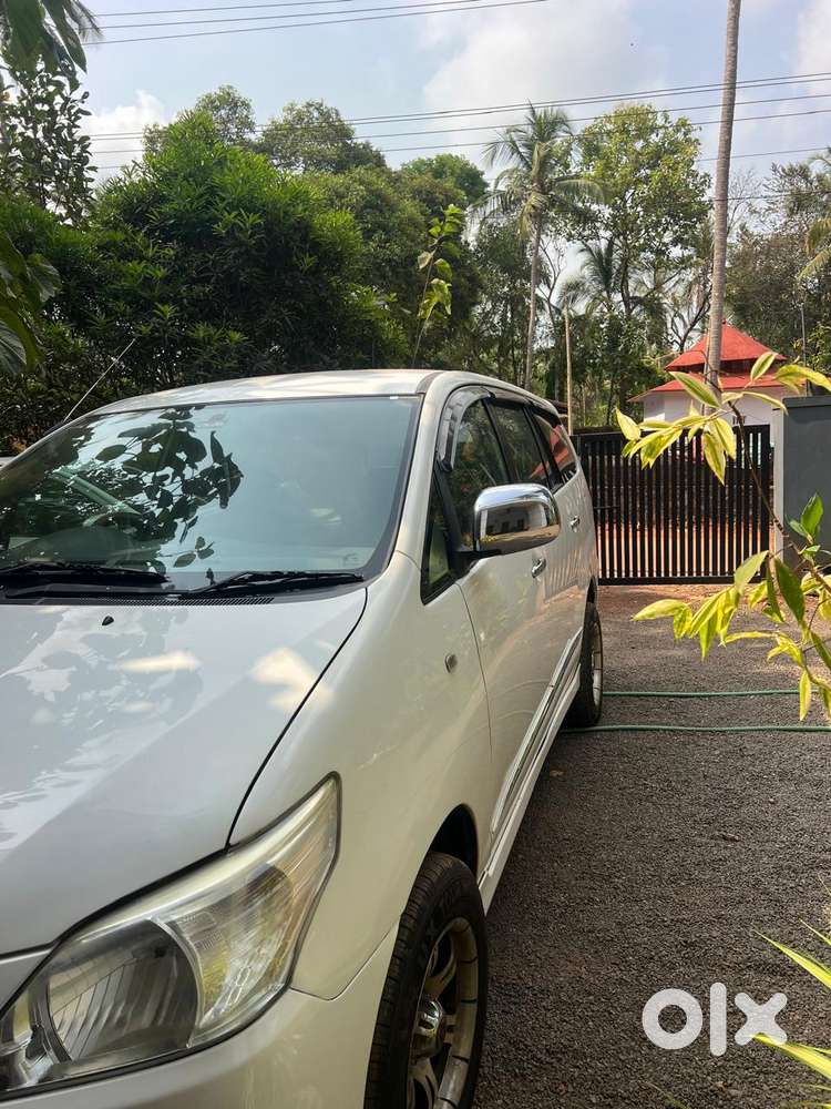 Toyota Innova 2.5 V 7 Str, 2012, Diesel