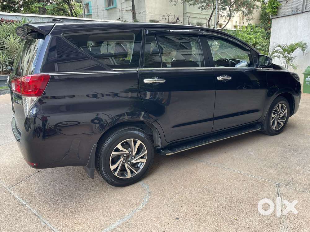 Toyota Innova Crysta [2020-ongoing] 2.4 Gx At 8 Str, 2022, Diesel