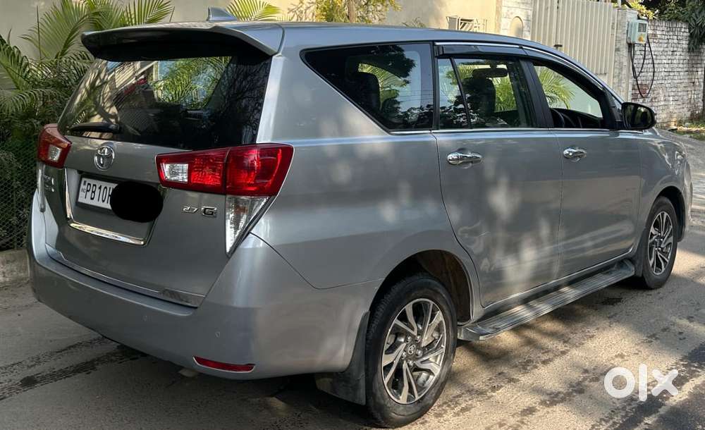 Toyota Innova Crysta 2.8 Gx At, 2022, Petrol