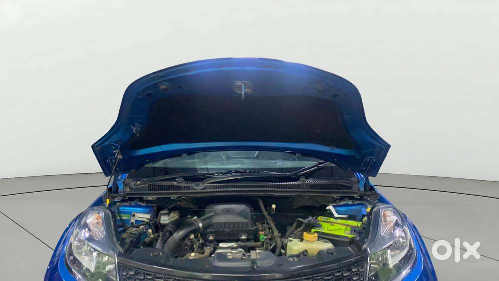 Tata Nexon 1.2 Revotron Xt, 2018, Petrol