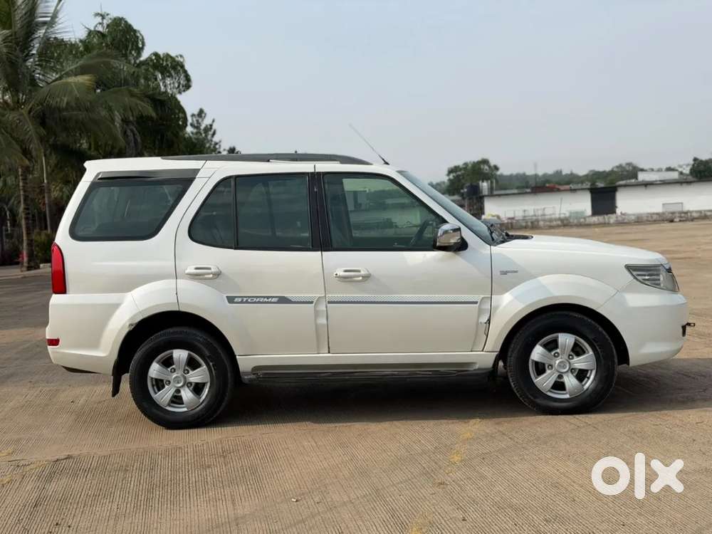 Tata Safari Storme, 2016, Diesel