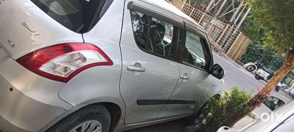 Maruti Suzuki Swift Vxi + Manual, 2017, Petrol