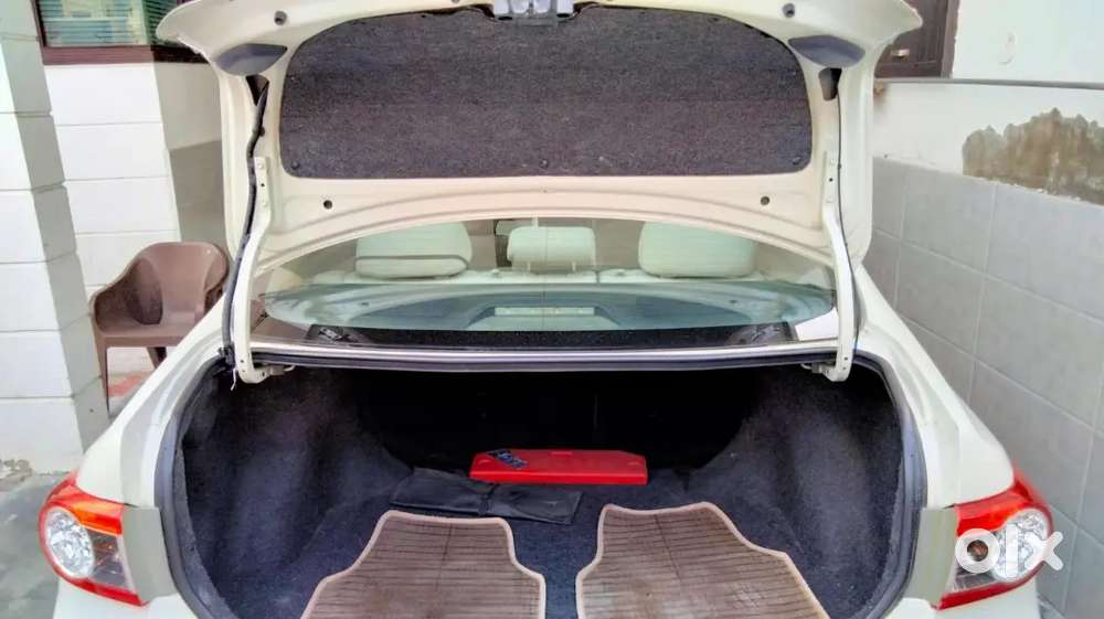 2013 Toyota Corolla Altis डीज़ल 2nd