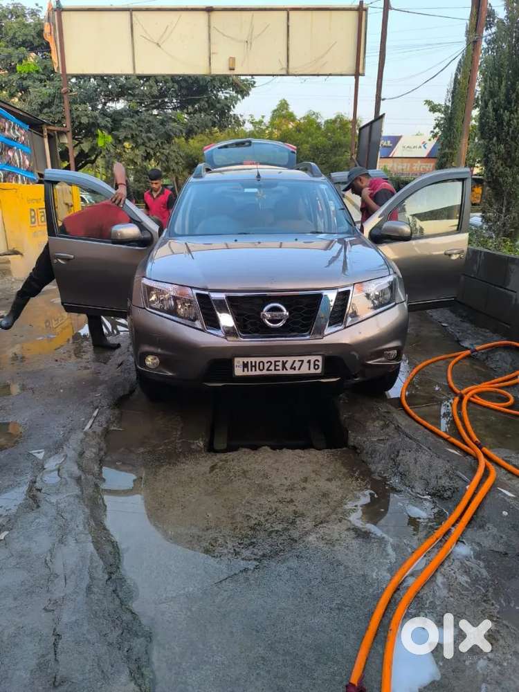Nissan Terrano 2017 Petrol With Cng 100000 Km Driven