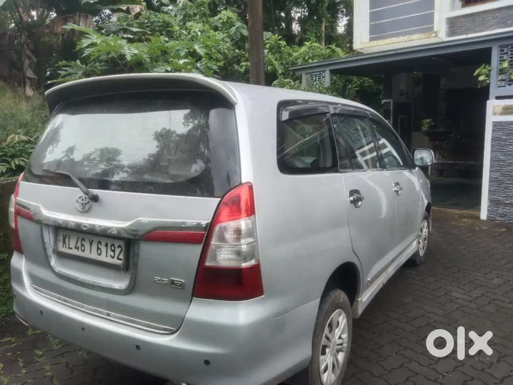 Toyota Innova 2012 Diesel With 4th Owner