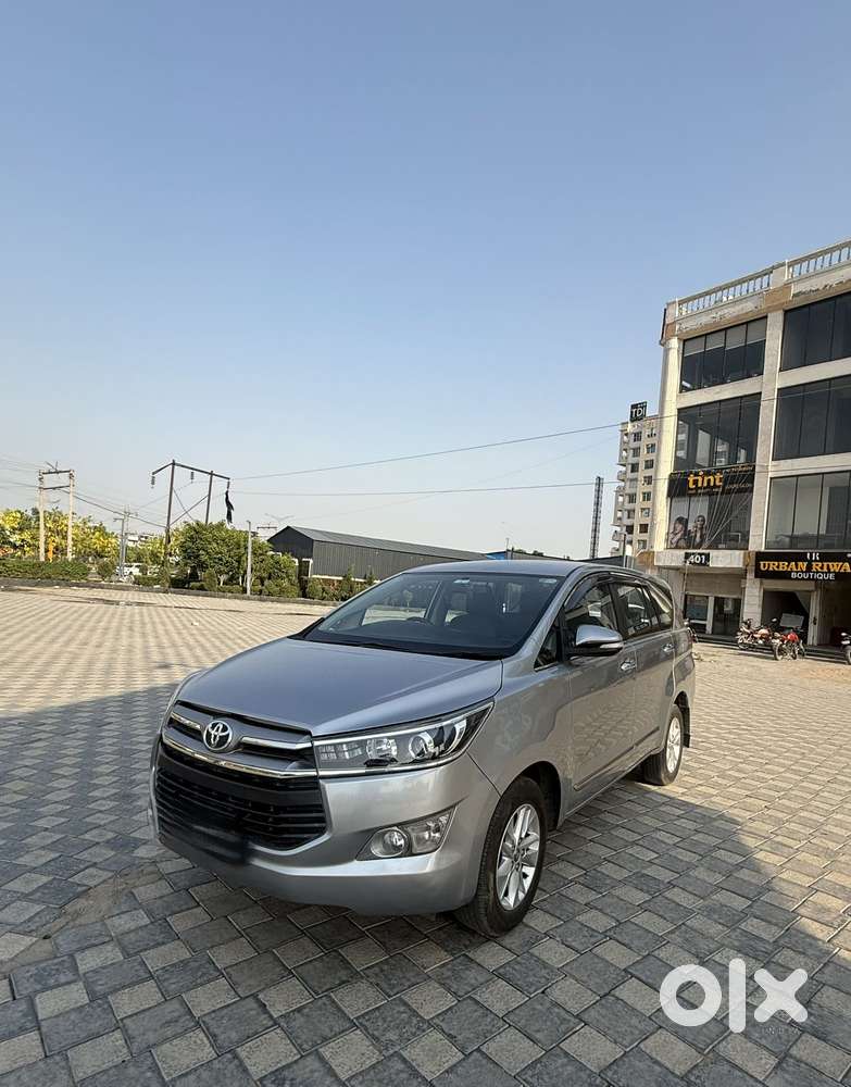 Toyota Innova Crysta 2.4 V, 2017, Diesel