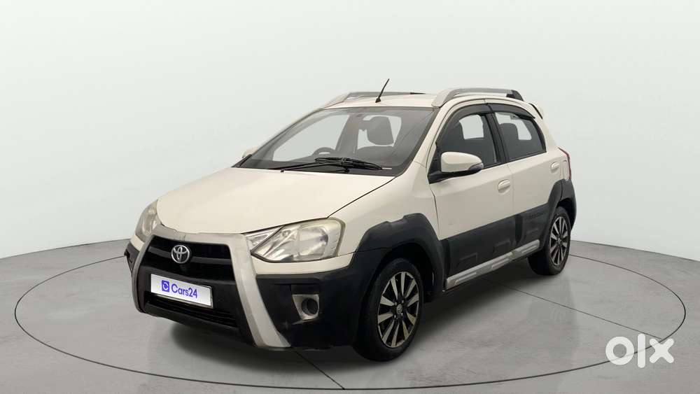 Toyota Etios Cross 1.2 G, 2015, Petrol