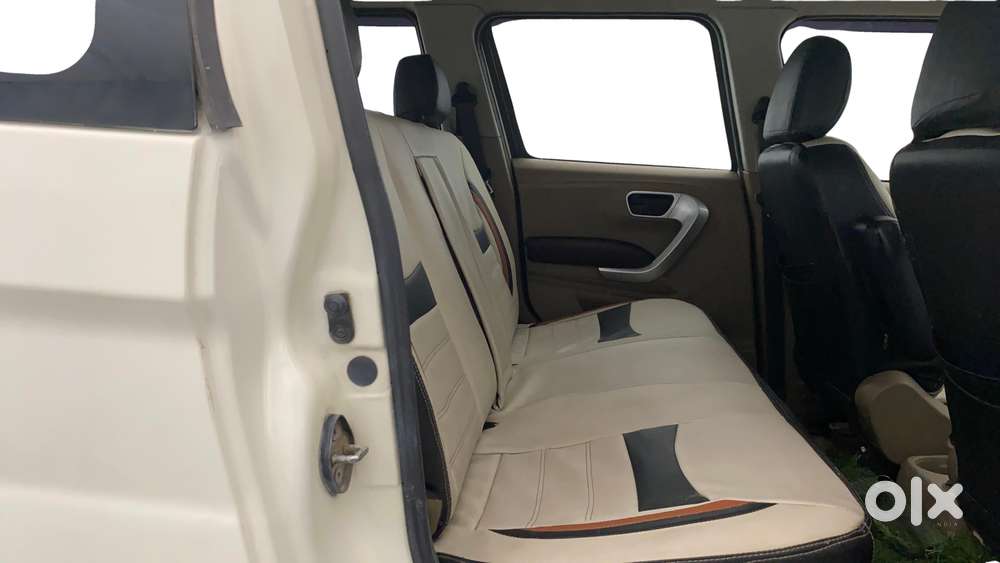 Mahindra Tuv 300 Mhawk100 T8, 2017, Diesel