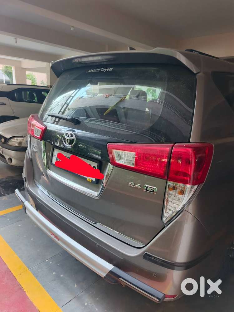 Tayota Innova Crysta Gx Plus Varient 2025-10