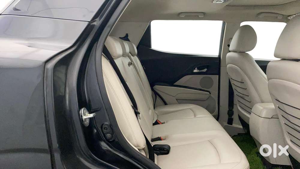 Mahindra Xuv300 W8 Option Diesel, 2021, Diesel