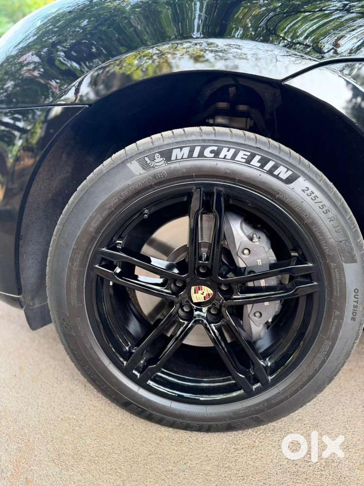 Porsche Macan 2024 Petrol Well Maintained