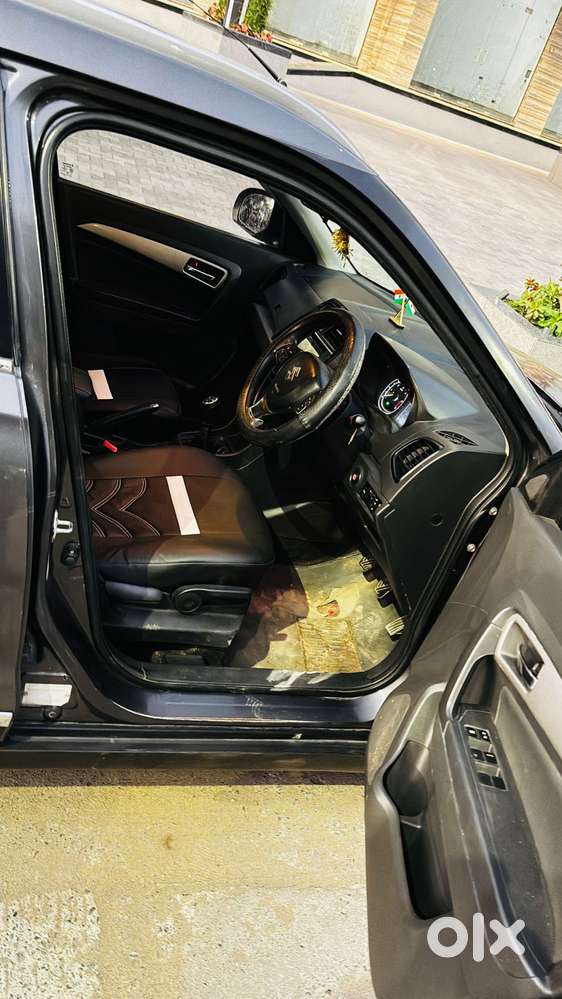 Maruti Suzuki Vitara Brezza Zdi+ Dual Tone Mt, 2017, Diesel