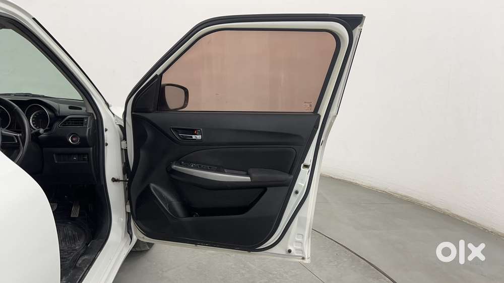 Maruti Suzuki Swift Amt Zxi, 2018, Petrol