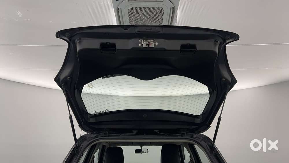 Maruti Suzuki Swift 1.3 Zxi, 2023, Petrol