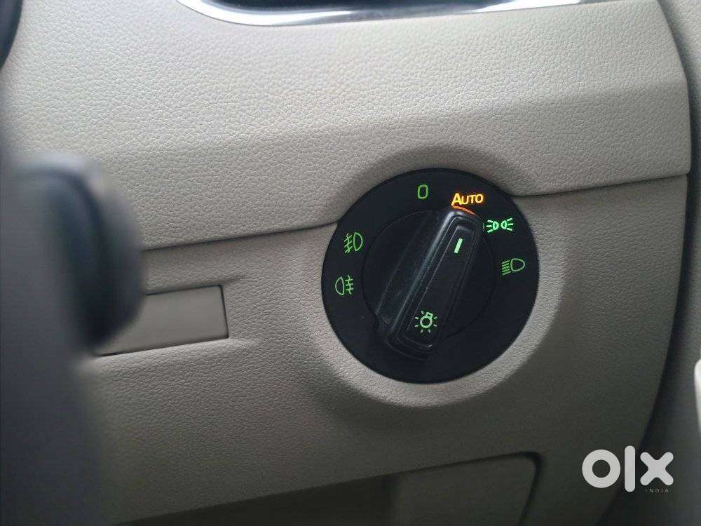 Skoda Octavia 1.8 Elegance Tsi At, 2016, Petrol