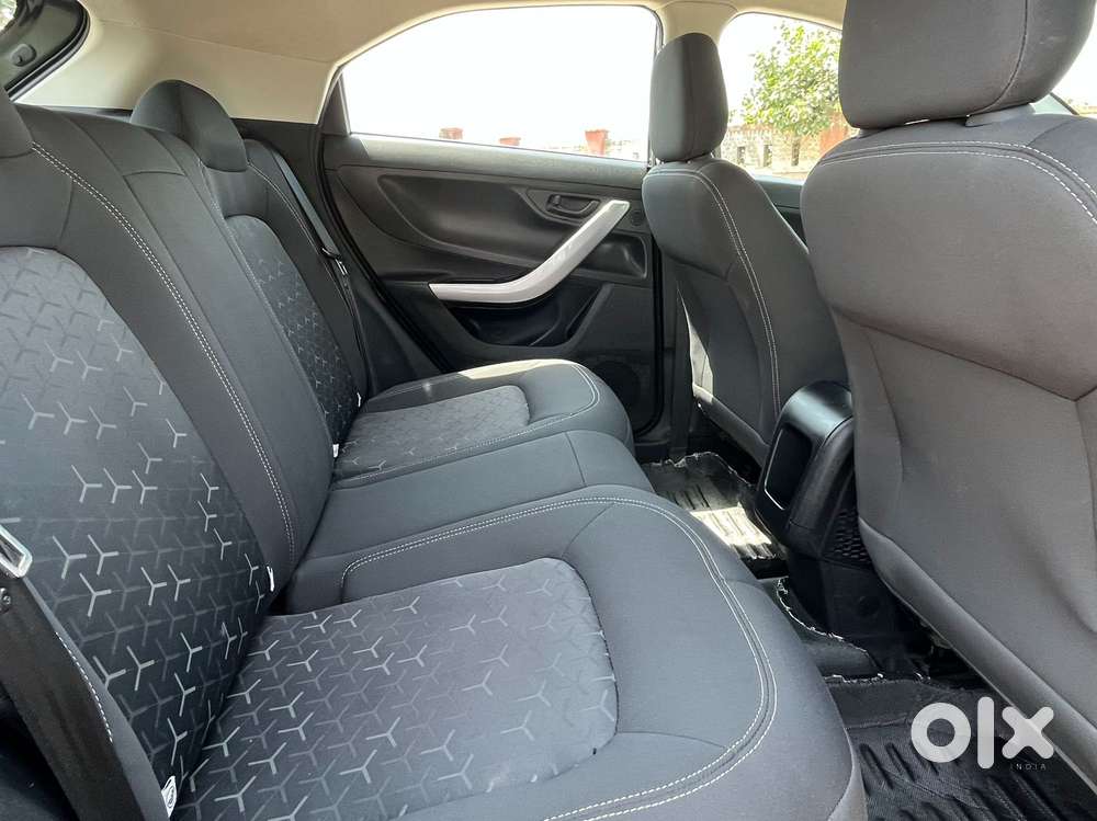 Tata Nexon 1.2 Revotron Xma Amt, 2023, Petrol