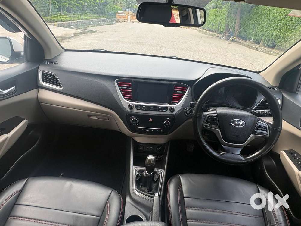 Hyundai Verna 1.6 Sx (o) Vtvt, 2019, Petrol