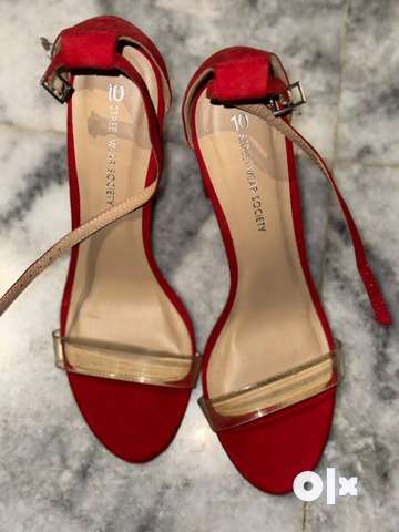 Red strappy high online heels