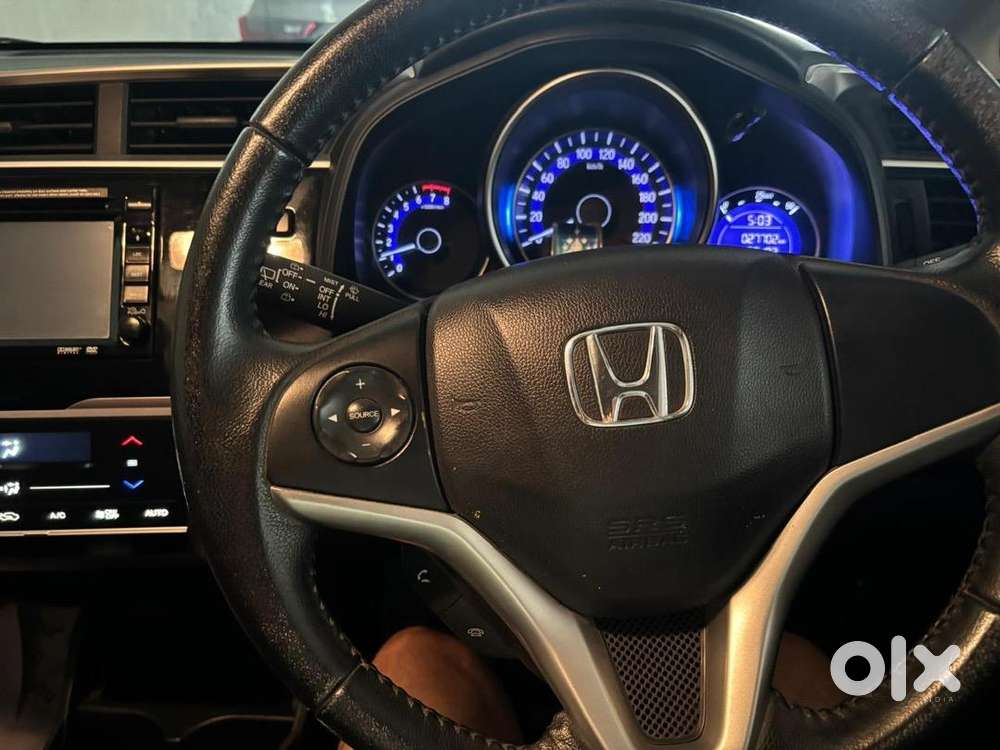 Honda Jazz 2017 Petrol 27700 Km Driven