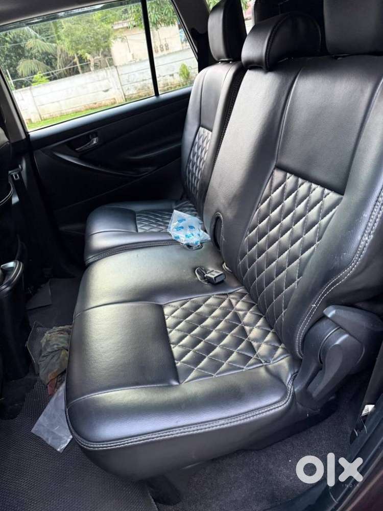 Toyota Innova Crysta 2.4 G Mt 8s, 2016, Diesel