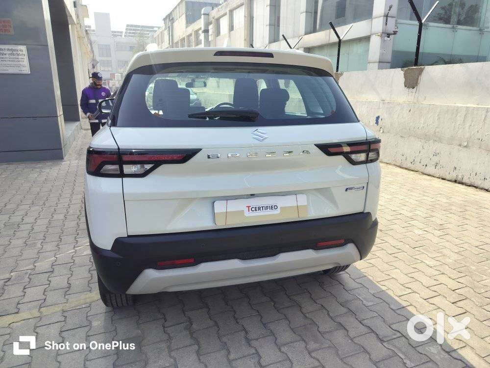 Maruti Suzuki Brezza 1.5 Zxi At Smart Hybrid, 2023, Petrol