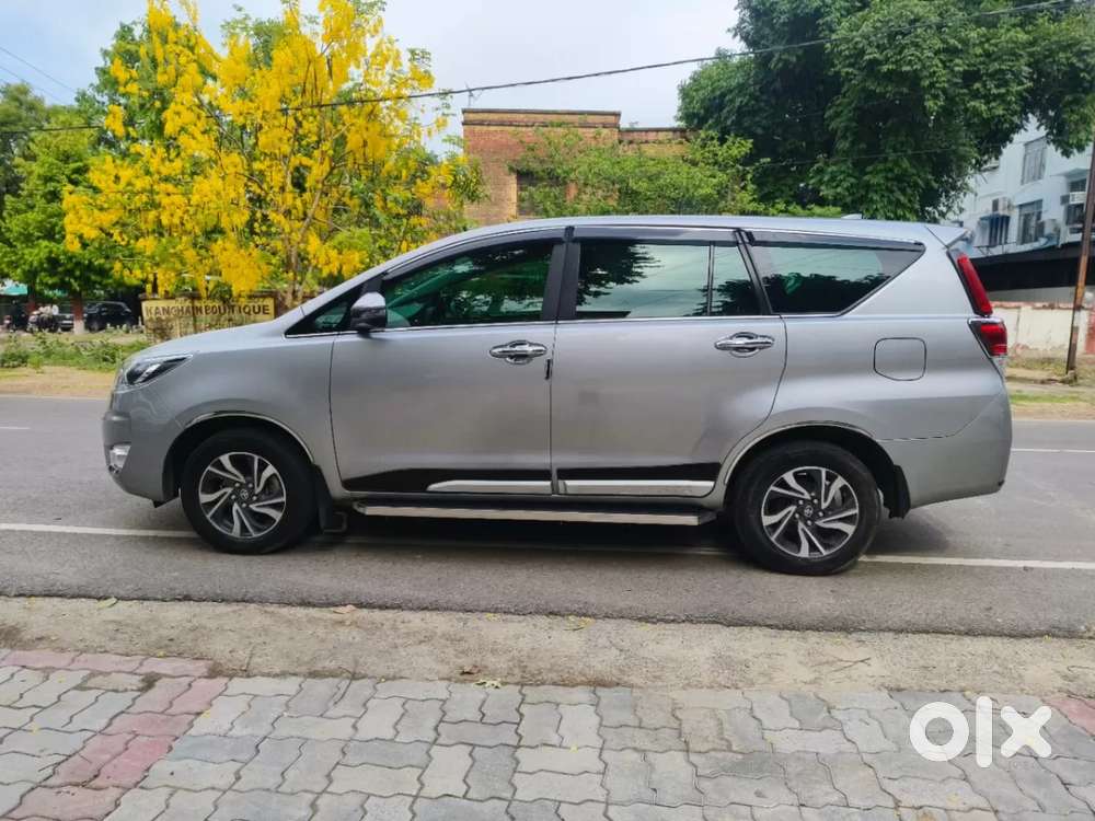 Toyota Innova Crysta [2020-ongoing] 2.4 Vx 7 Str, 2023, Diesel